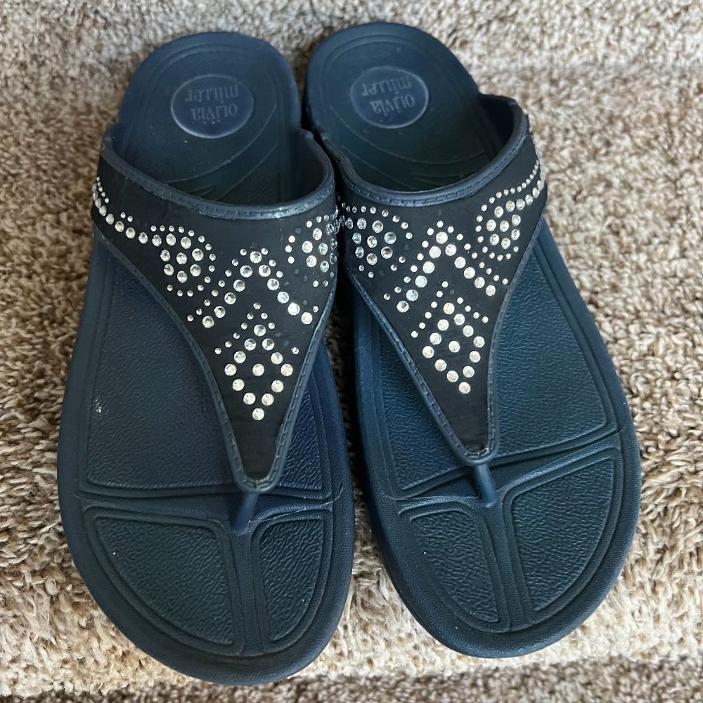 Olivia Miller Women's Jewel Rhinestone Navy Thong Rubber Sandals.